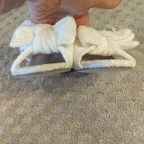 LuLus Dorothea Ivory Kodded kitten heel - Picture 4 of 8